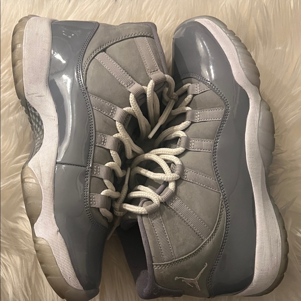 Jordan Men’s Athletic Shoes Grey and White